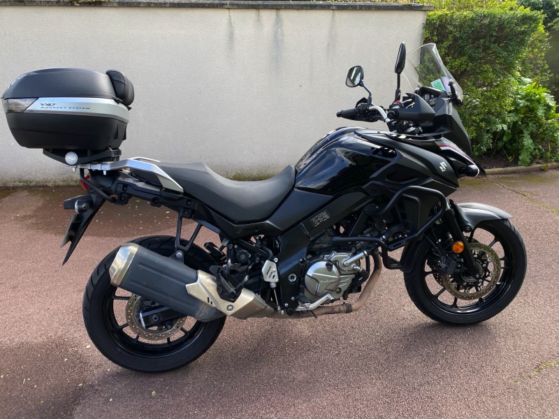 Entretien complet des 2 ans pour cette Suzuki DL 650 Vstrom à Montlignon 
