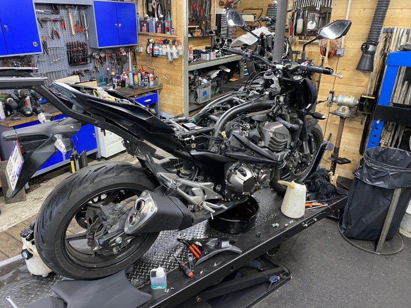 Révision des 2 ans pour cette Kawasaki Z 800 à Ermont dans le Val d'Oise