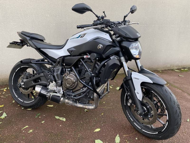 Atelier de réparation de moto pour la réparation de panne moteur, proche Taverny