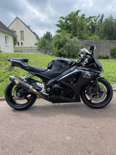 Pré contrôle technique moto pour une Suzuki à Eaubonne dans le Val d'Oise