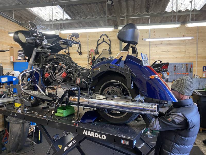 Révision Complète sur une VICTORY CROSS COUNTRY 1700 à ANDILLY