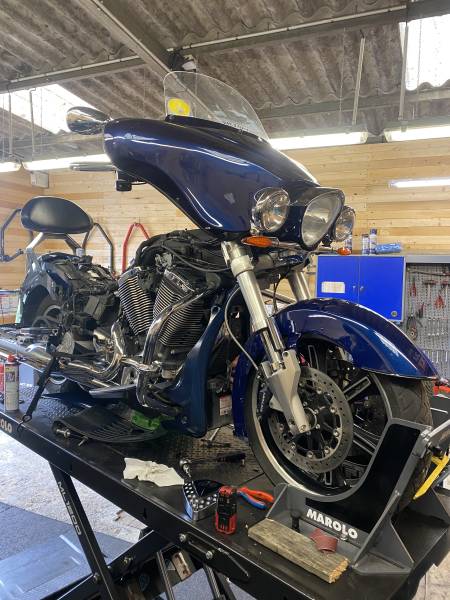 Révision Complète sur une VICTORY CROSS COUNTRY 1700 à ANDILLY