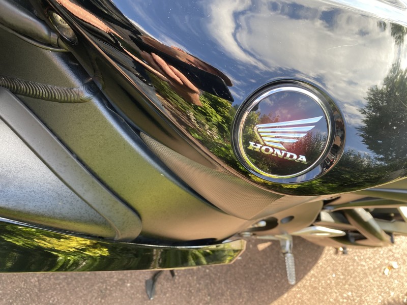 Entretien et réfection d'une fourche d’une 1000 CBR Fireblade de 2009 à Soisy sous Montmorency 