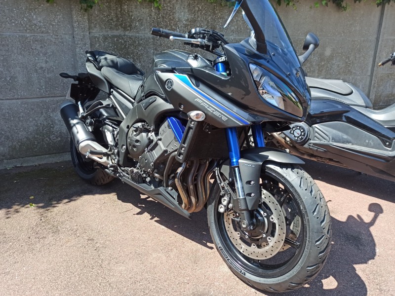 Bilan et passage au contrôle technique moto pour cet Yamaha fazer à Cergy Pontoise dans le Val d'oise5