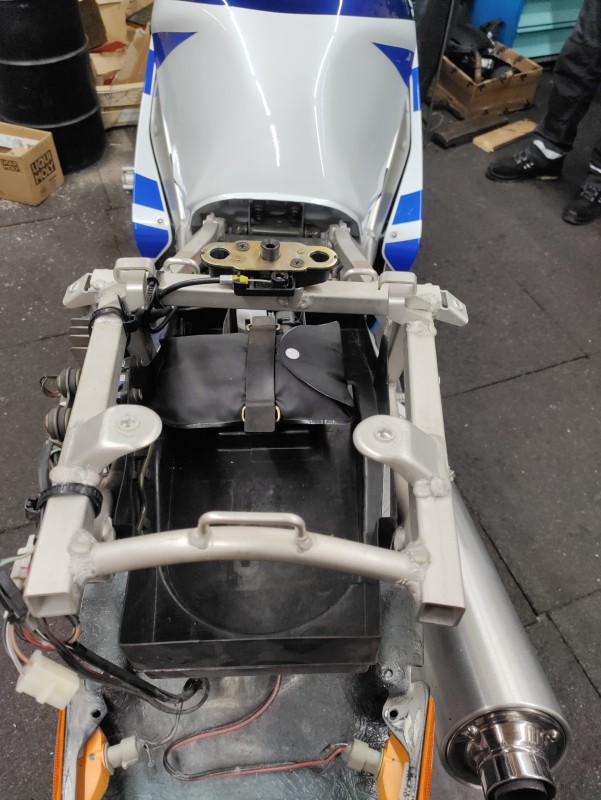 Réfection d'une coque arrière ainsi que de tout le latéral sur une GSXR r Suzuki à le Plessis-Bouchard proche de Taverny